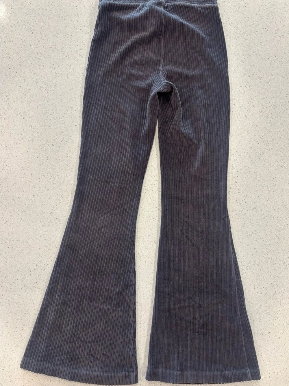 Aerie Women’sVelour Ribbed Flare Pants - Charcoal Small Short